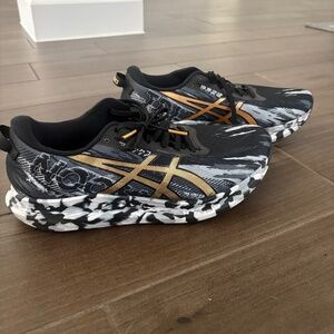 ASICS Men’s running shoes